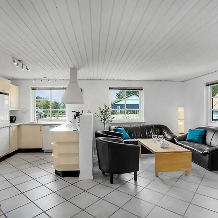 Pet Friendly In With Sauna Holiday home