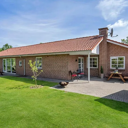 Prázdninový dům Pet Friendly In With Sauna