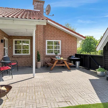 Pet Friendly In With Sauna * Farsø