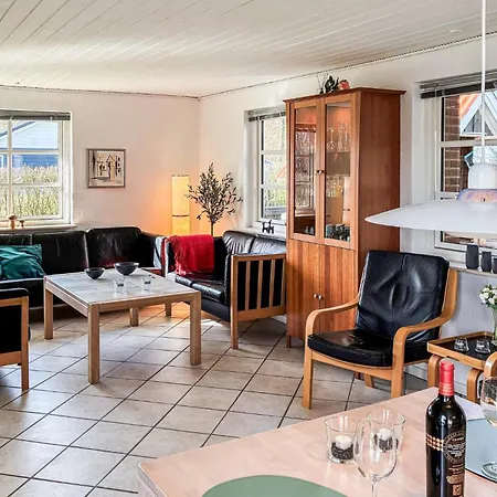 Dyrevenlig Bolig I Med Sauna * Farsø