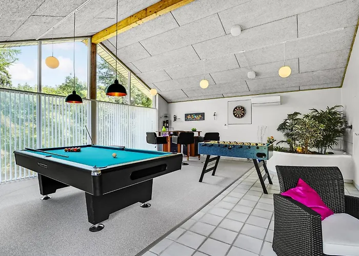 Pet Friendly In With Sauna Feriehus Farsø