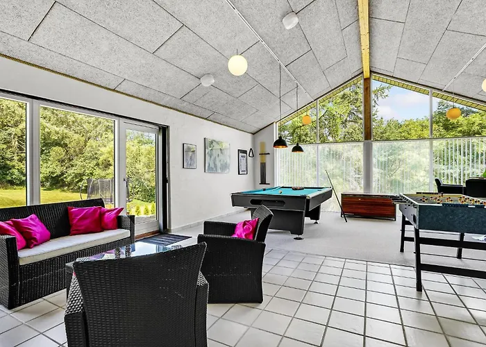 Pet Friendly In With Sauna Feriehus Farsø